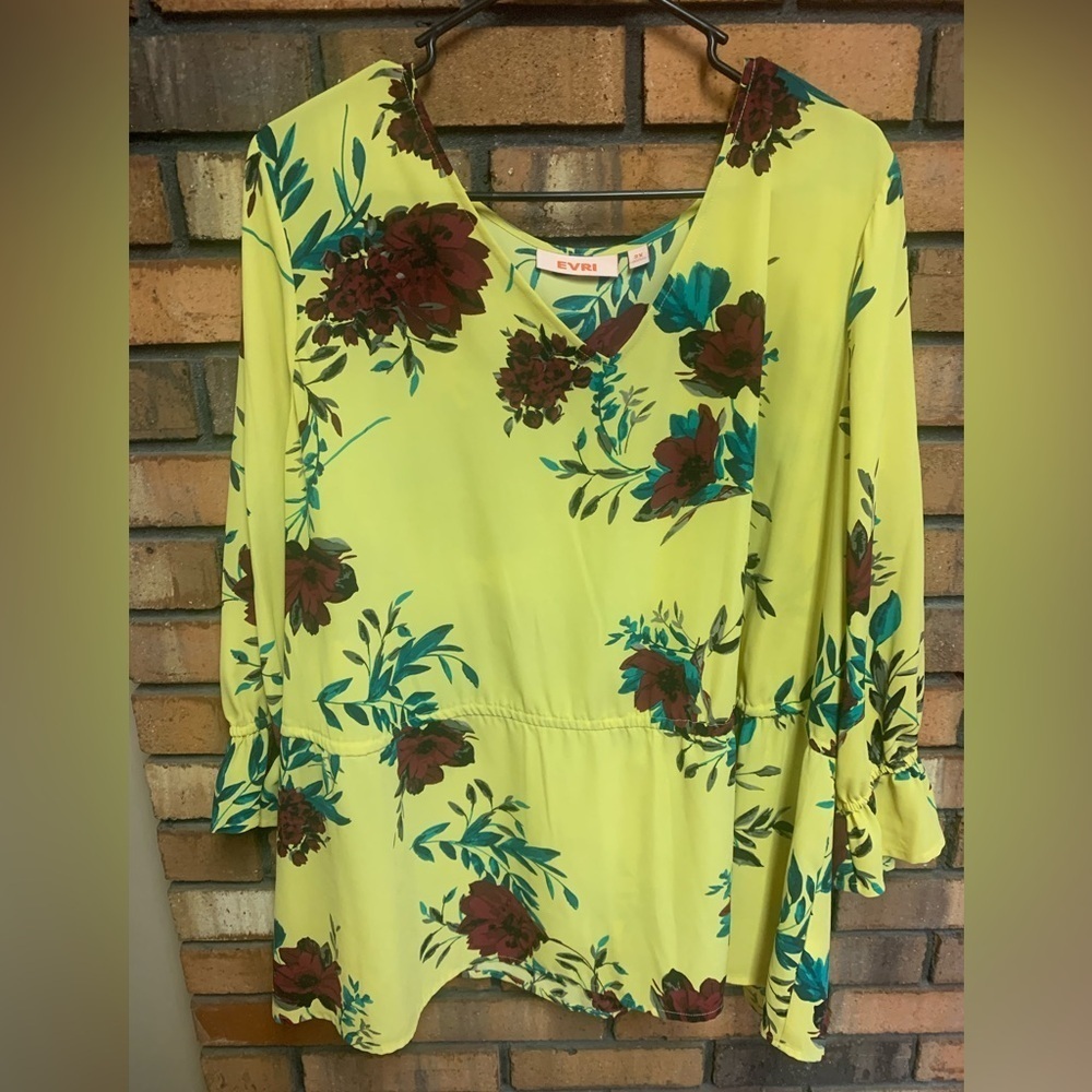 EVRI Yellow Rose Patterned Ruffled 3/4 Sleeve Blouse